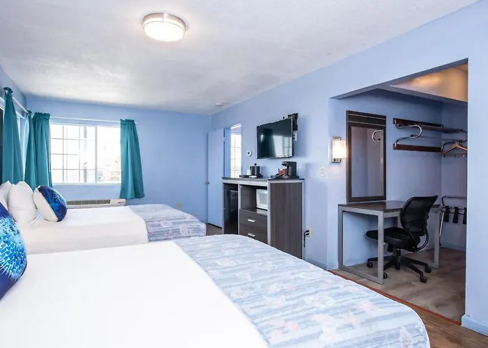 Aqua Breeze Inn